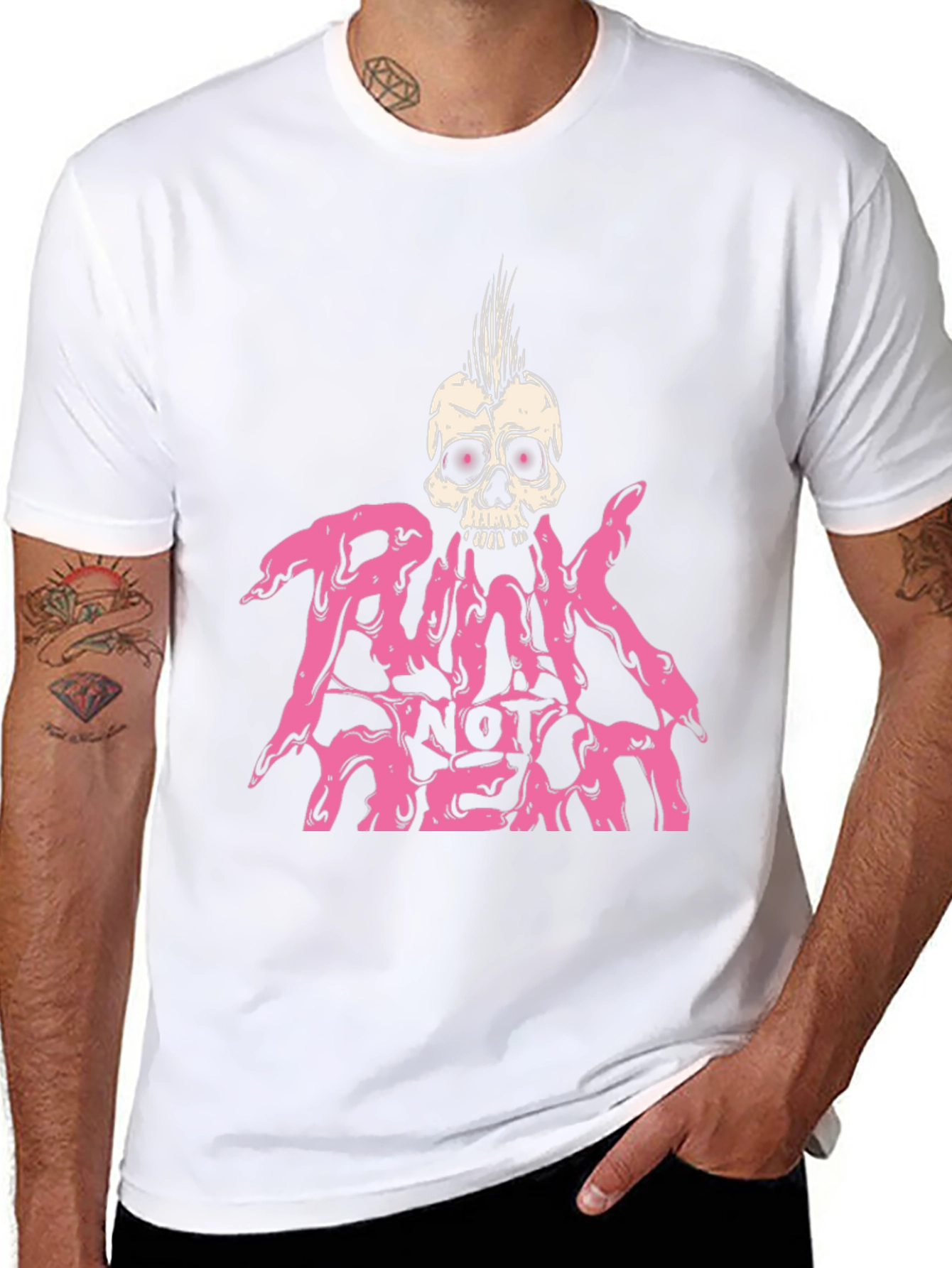 Camiseta Negra Punk Not Dead con Calavera