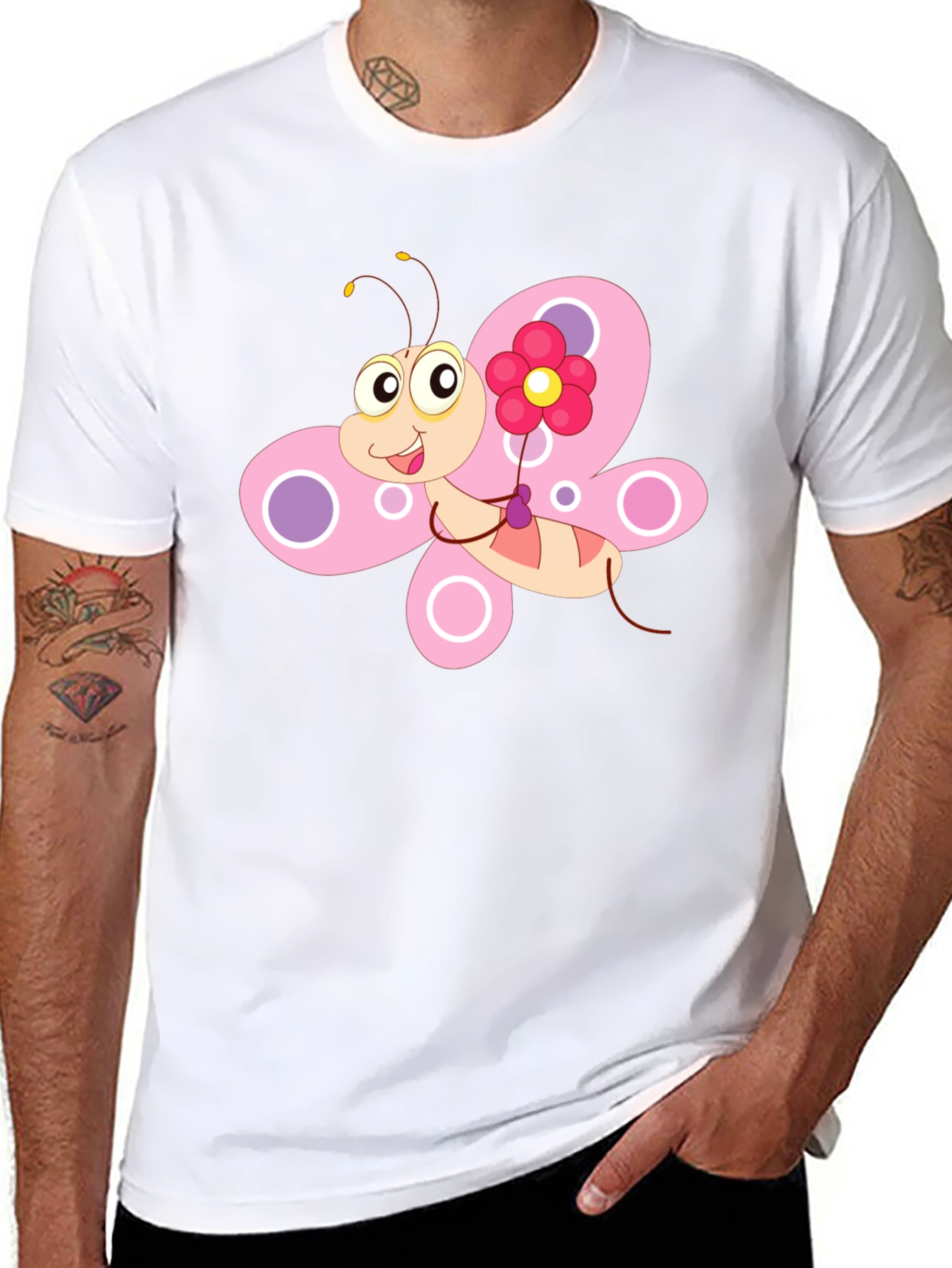 Camiseta Negra con Diseño de Mariposa Divertida