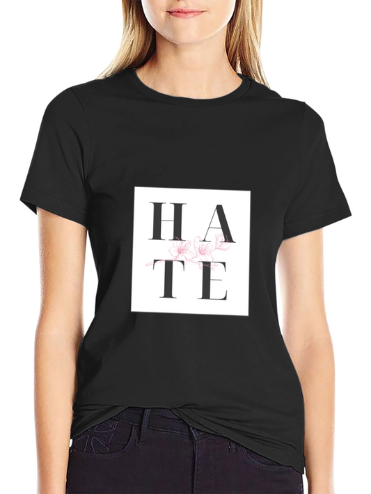 Camiseta Negra con Diseño HATE Floral