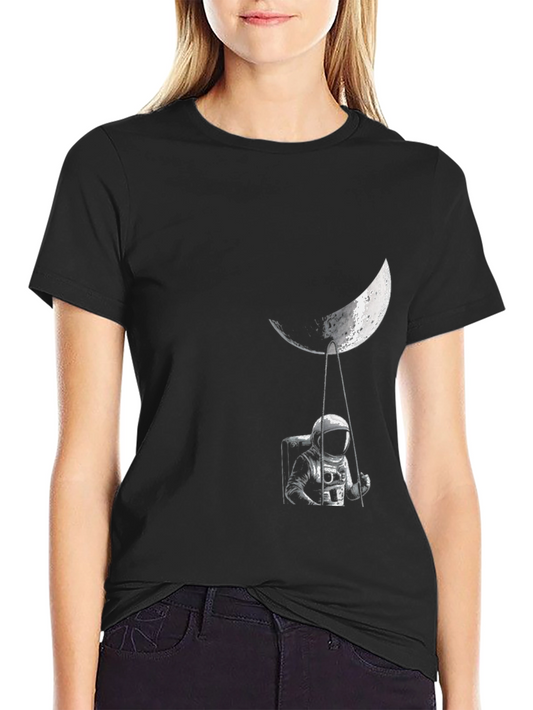 Camiseta Negra Estampada Astronauta en la Luna