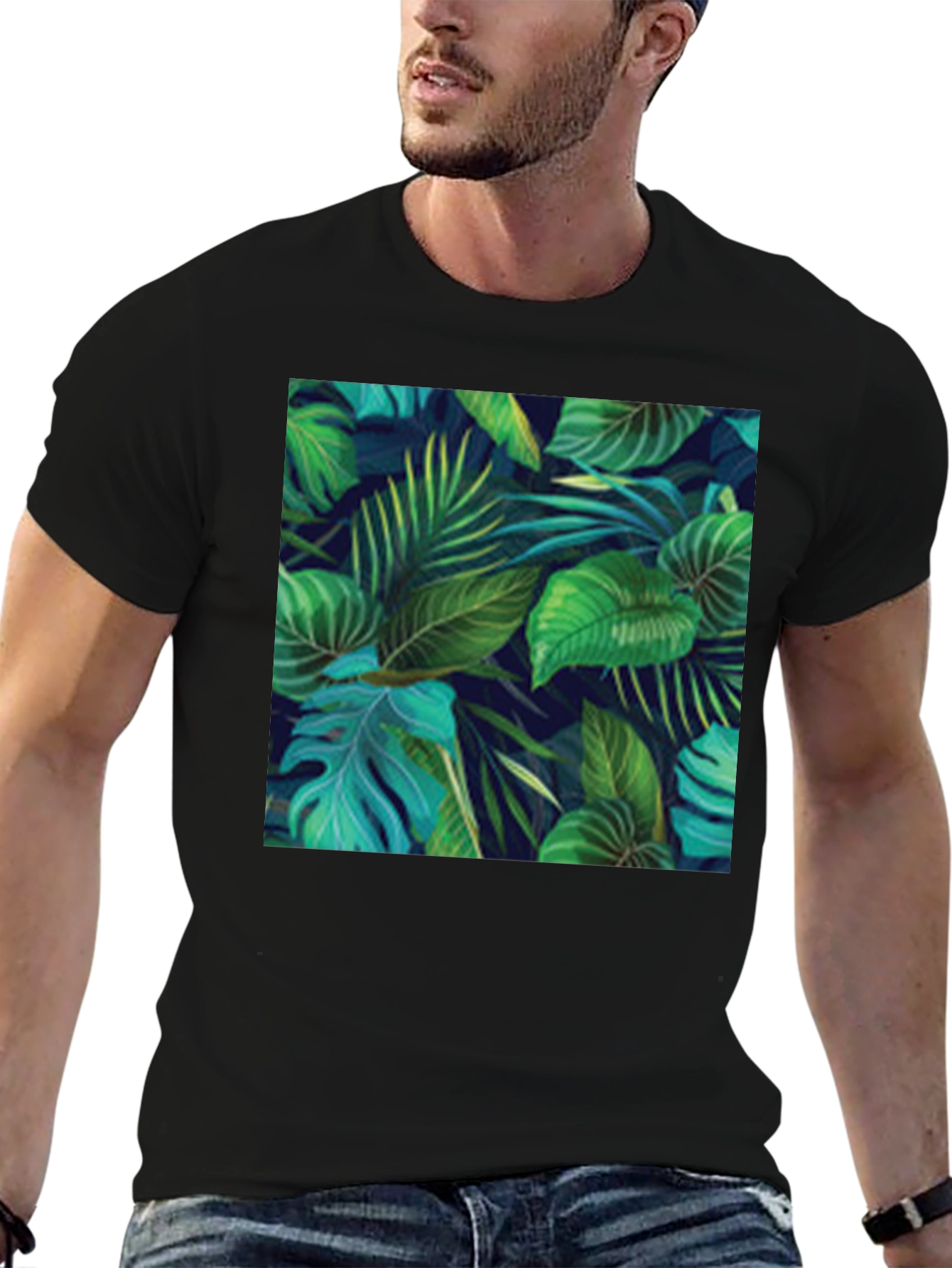 Camiseta Negra con Diseño de Hojas Tropicales