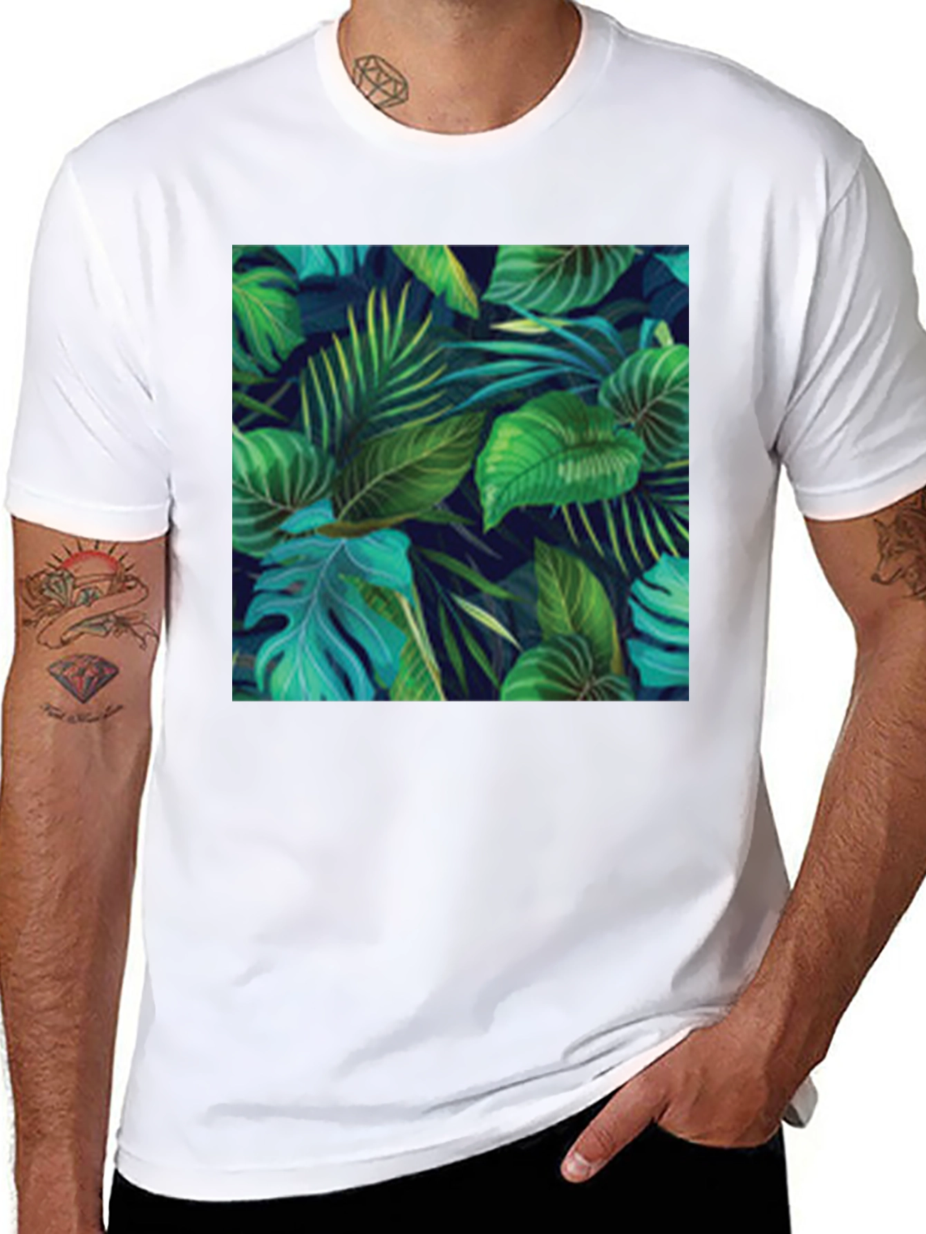 Camiseta Negra con Diseño de Hojas Tropicales