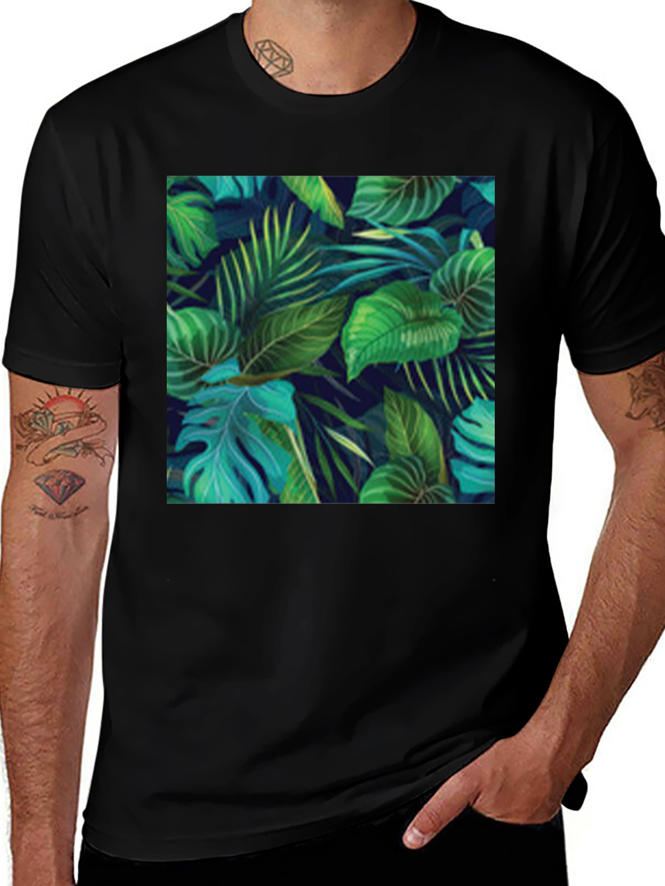 Camiseta Negra con Diseño de Hojas Tropicales