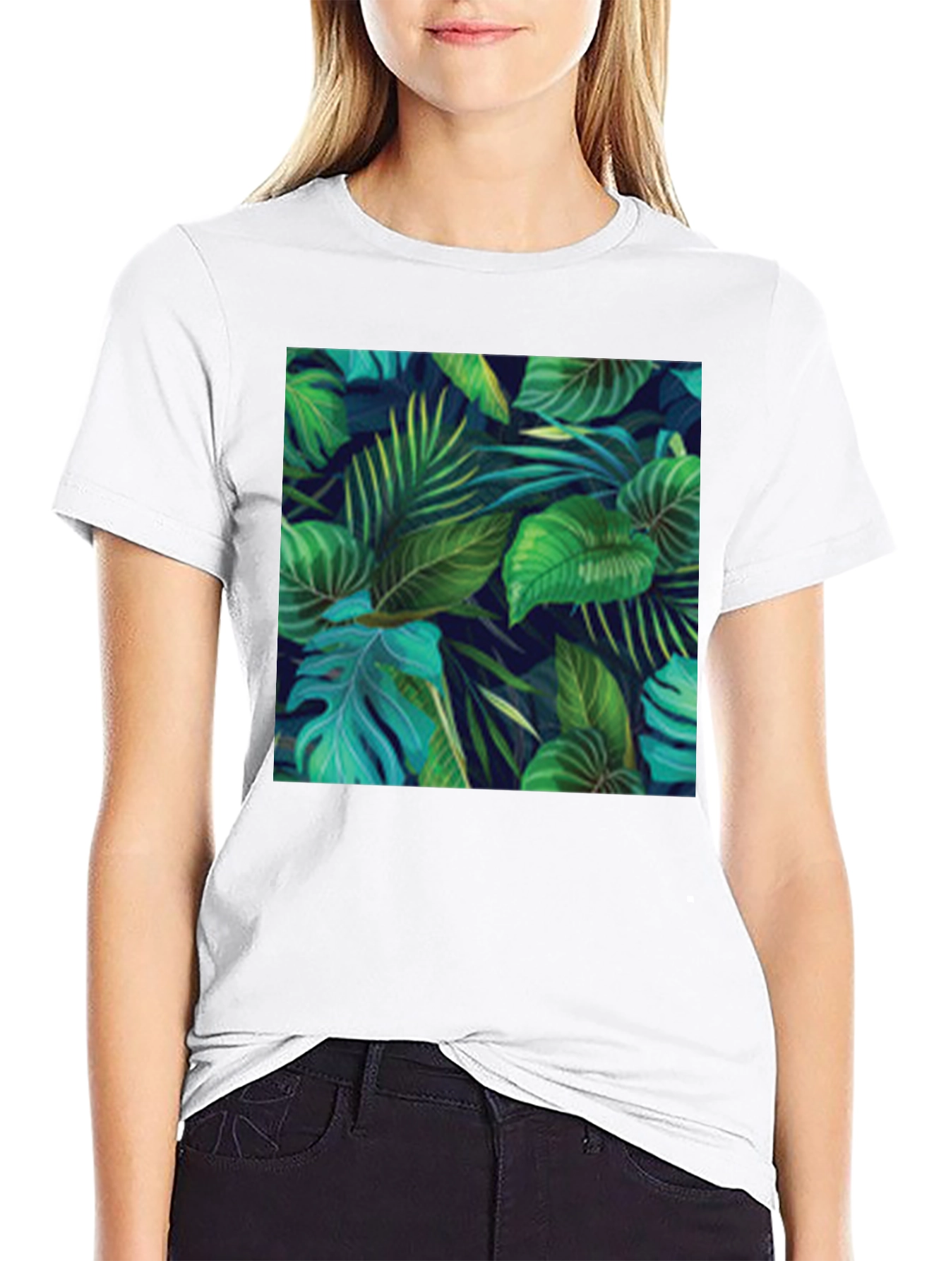 Camiseta Negra con Diseño de Hojas Tropicales
