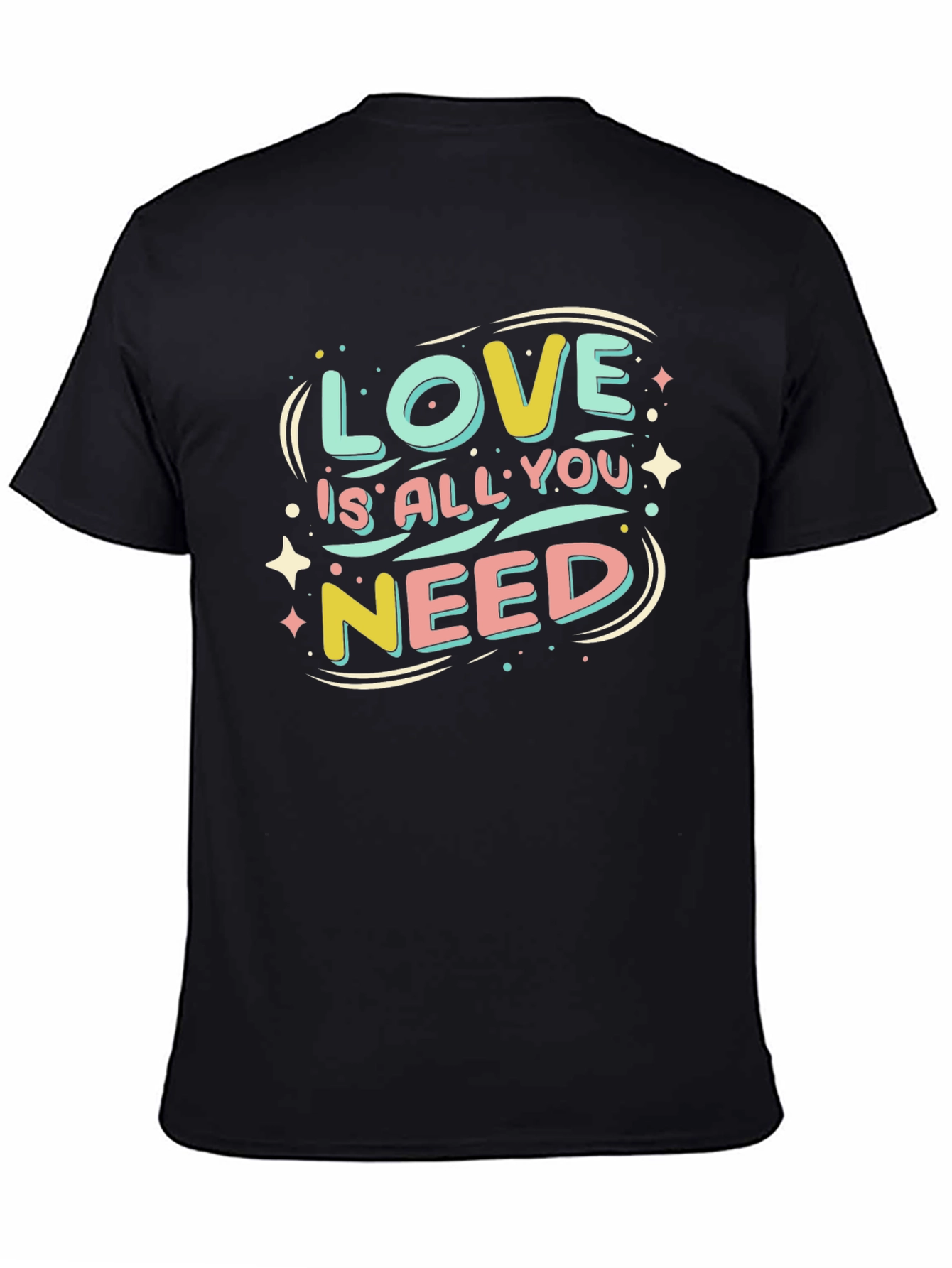 Camiseta Negra Love is All You Need