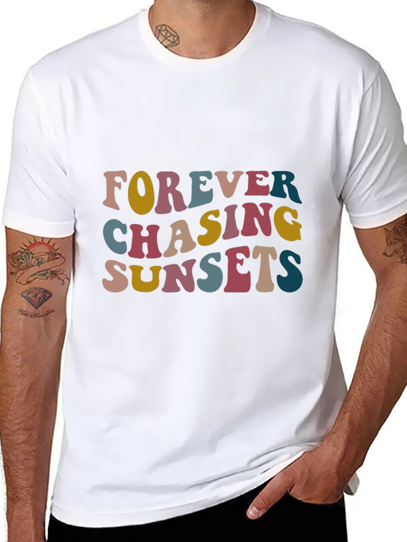 Camiseta Negra Estampada Forever Chasing Sunsets