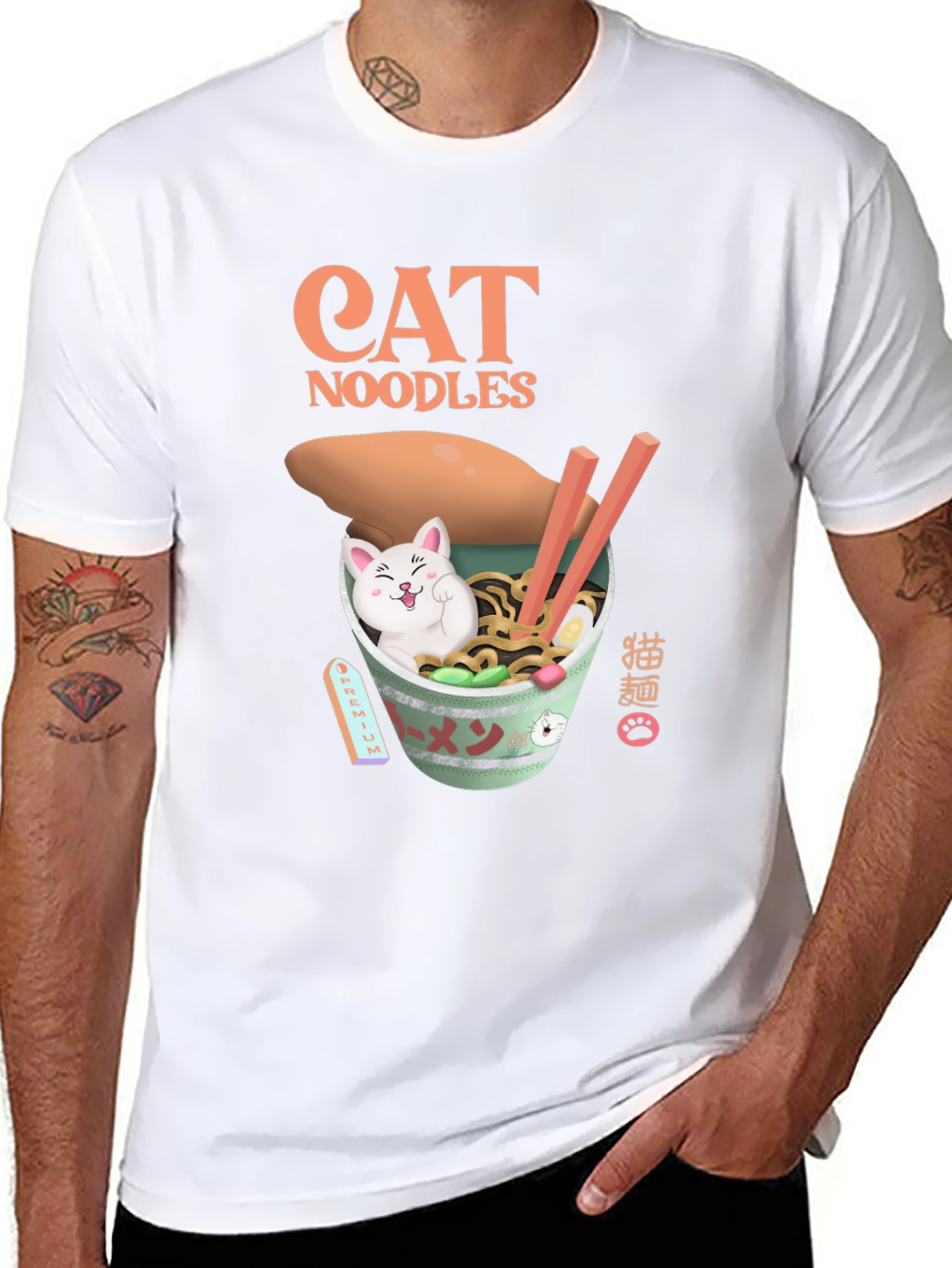 Camiseta Negra con Diseño de Gato y Fideos