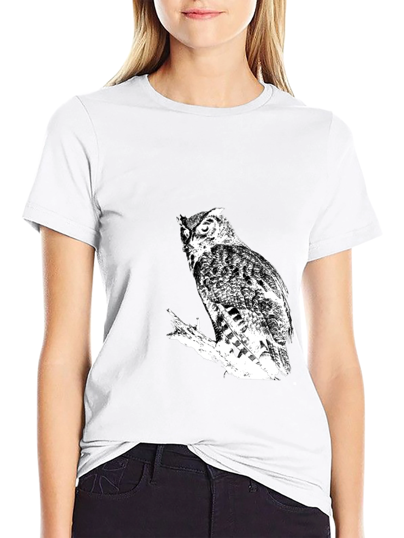 Camiseta Negra con Búho Blanco Estilizado