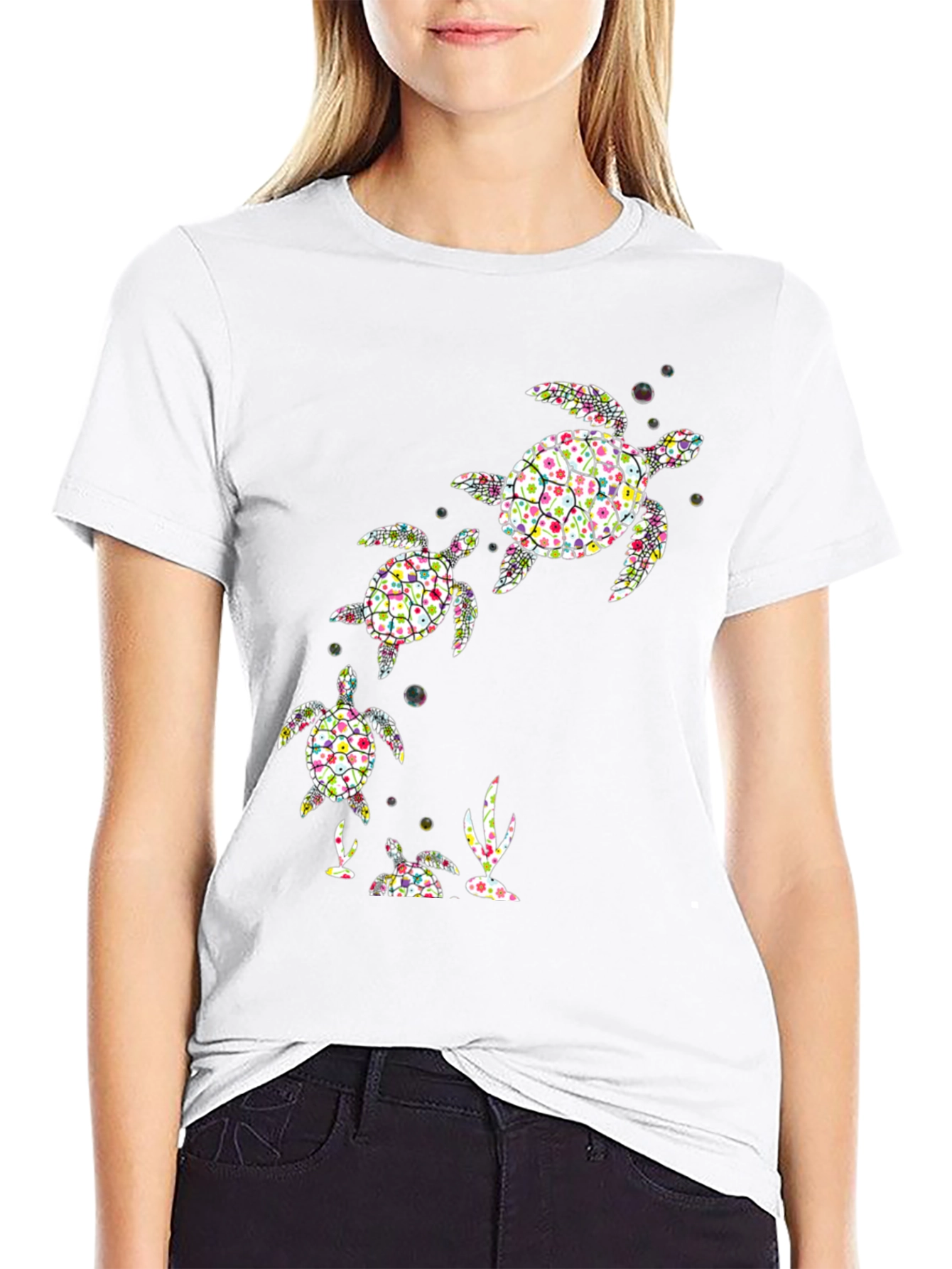 Camiseta Negra con Diseño de Tortugas Florales