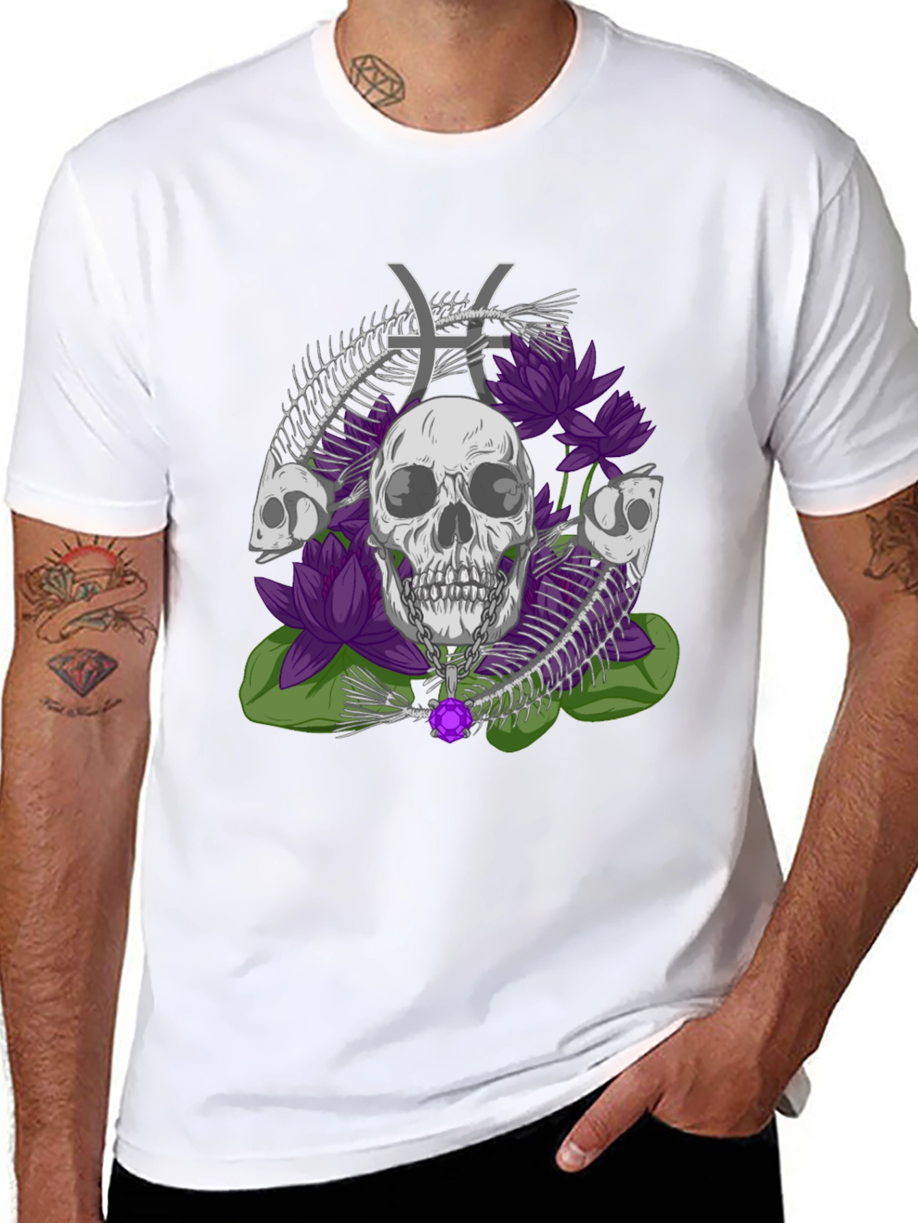 Camiseta Estampada: Calavera Flores y Signo Piscis