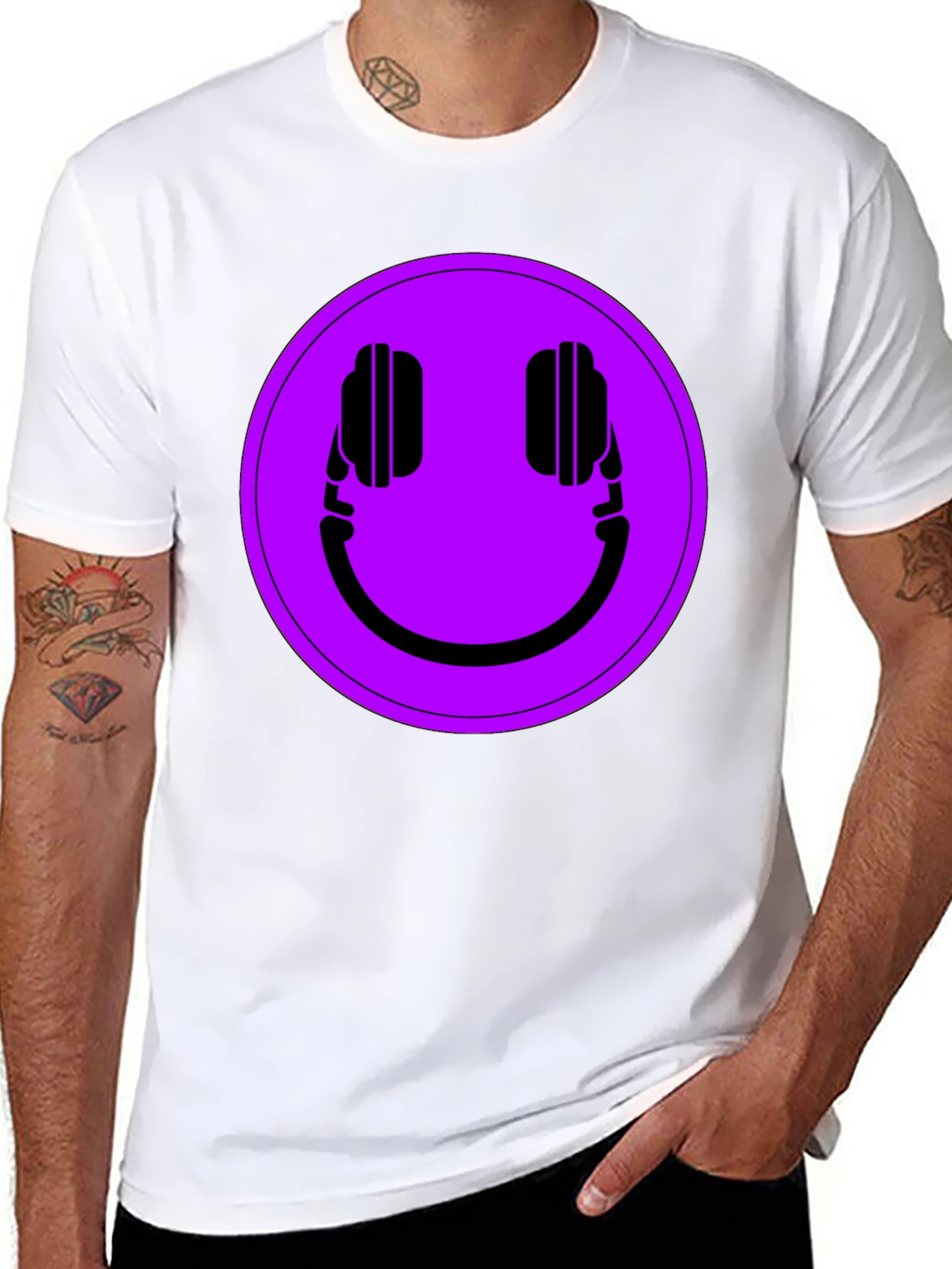 Camiseta Negra con Estampado de Auriculares Sonrientes