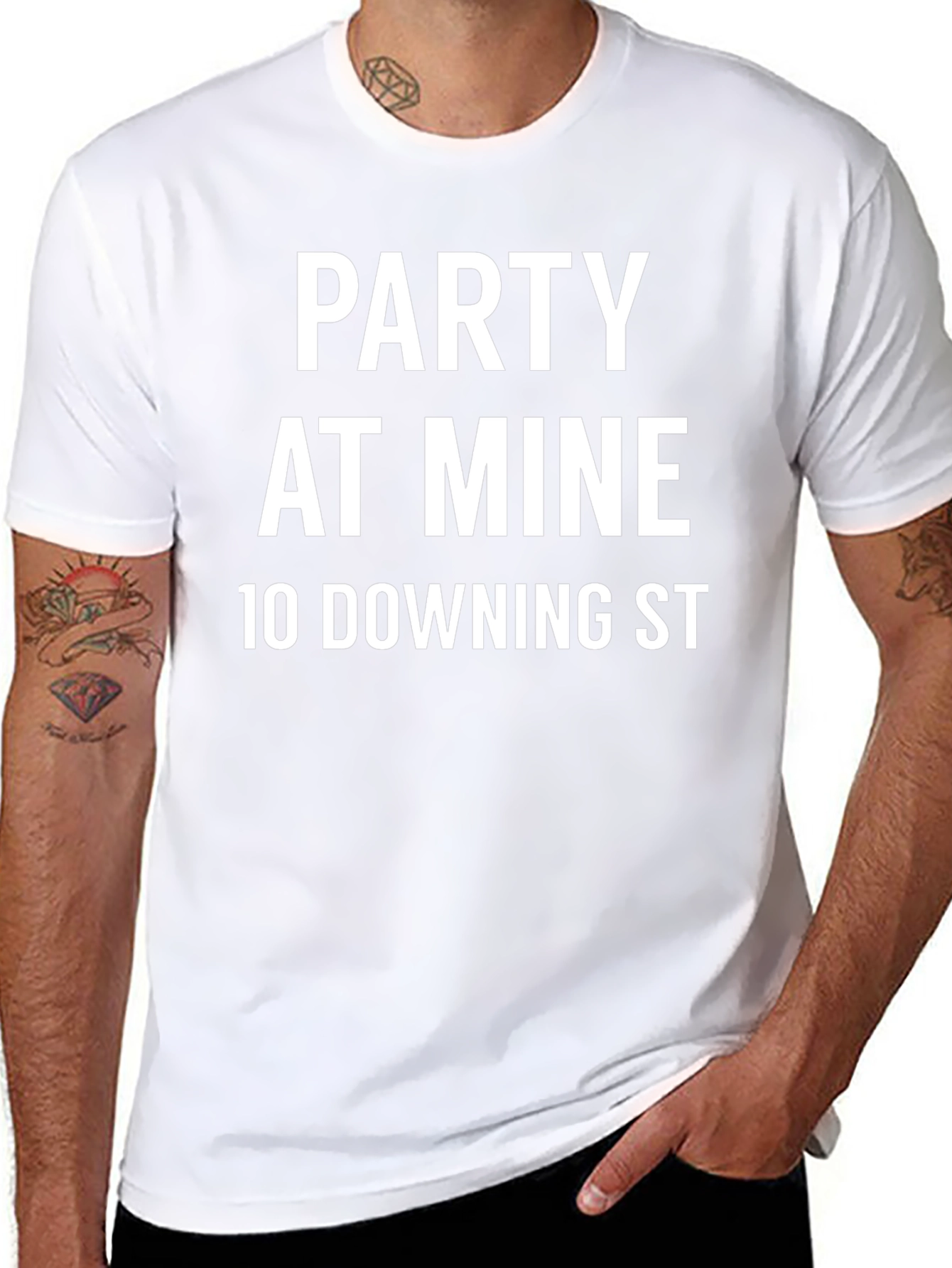 Camiseta Party At Mine - Humor Downing St