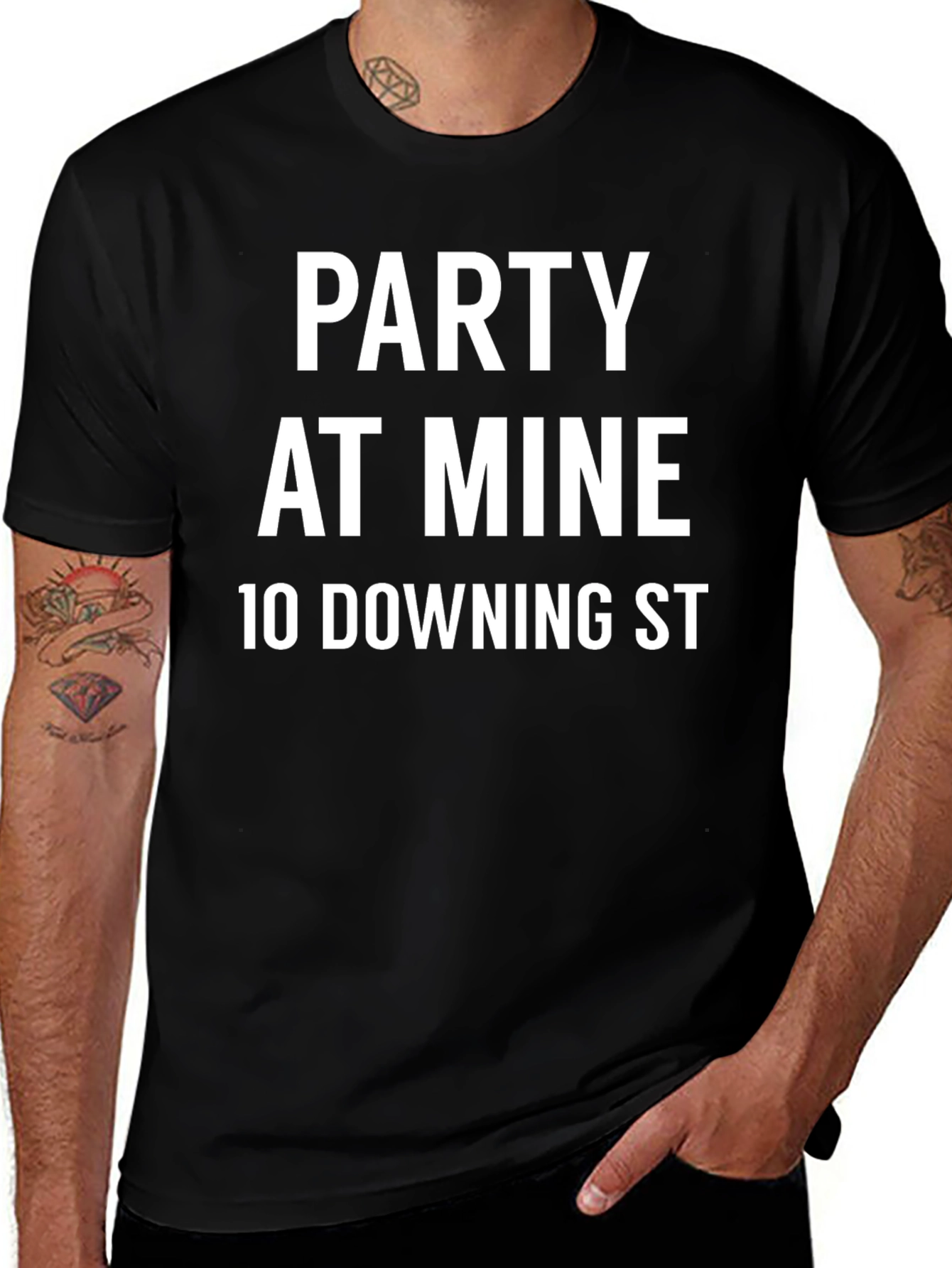 Camiseta Party At Mine - Humor Downing St