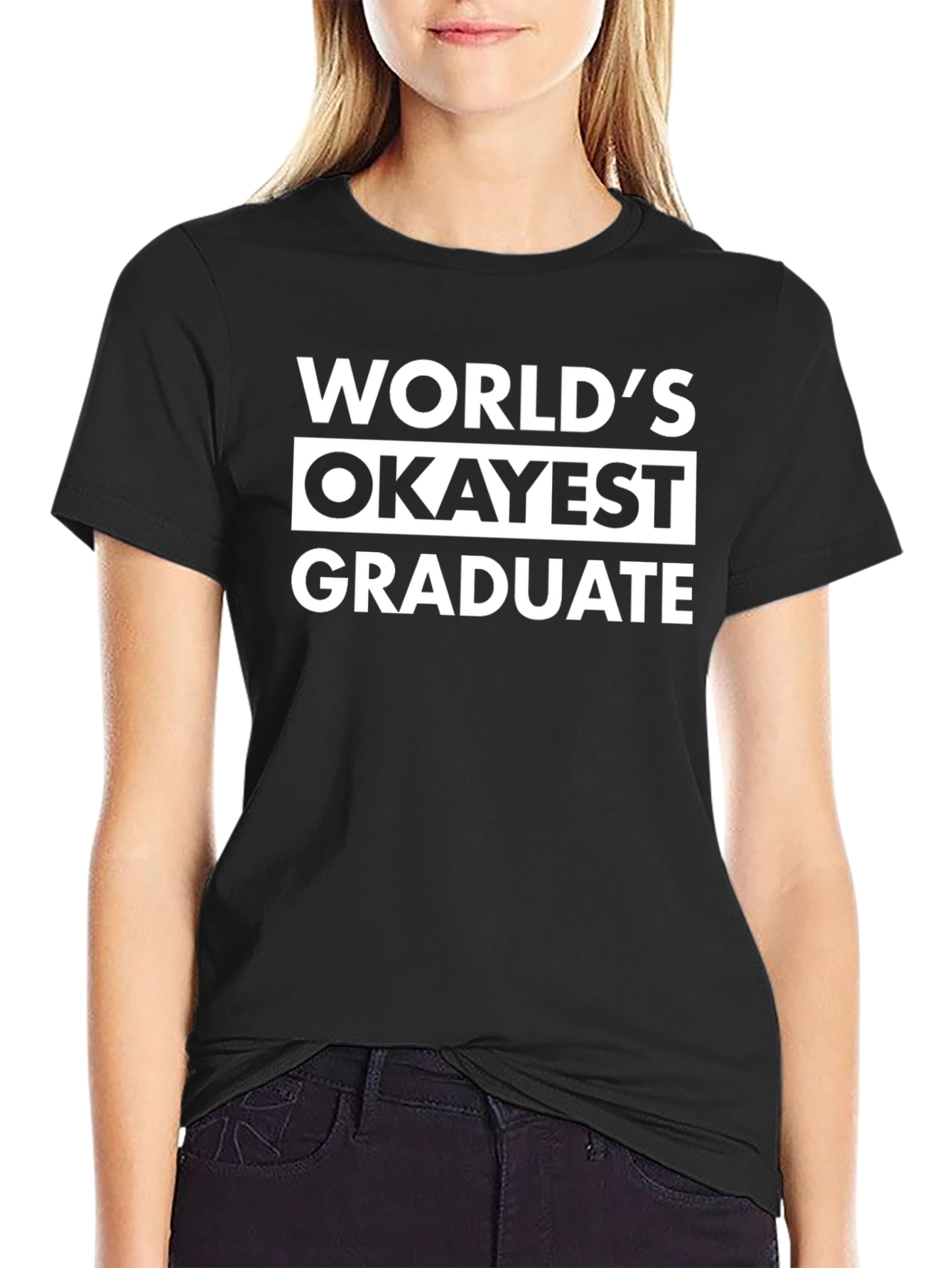 Camiseta Negra: El Graduado Más Okey del Mundo