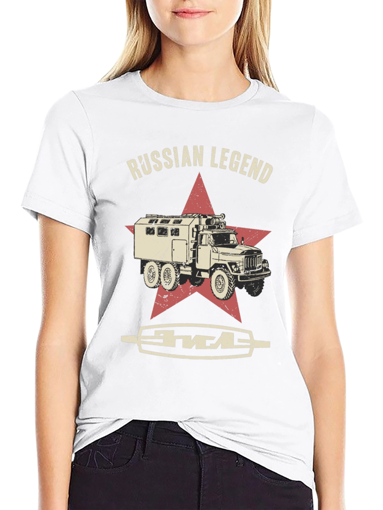 Camiseta Negra Leyenda Rusa con Diseño de Camión Militar